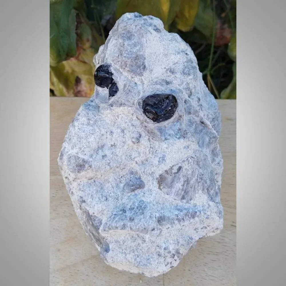 APACHE TEARS in PERLITE stone rock crystal chunk 02